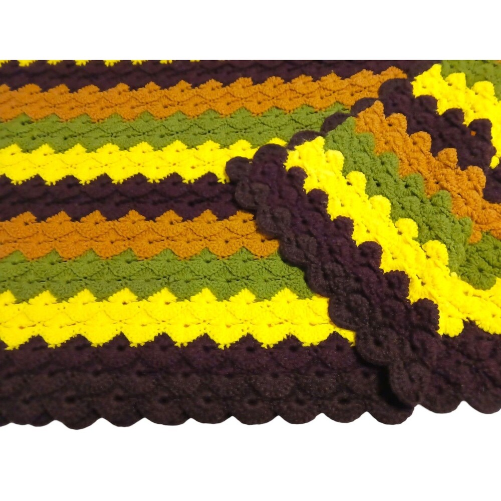Vtg Handmade Hand Crochet Shell Stitch Ripple Afghan Throw Blanket Boho Decor